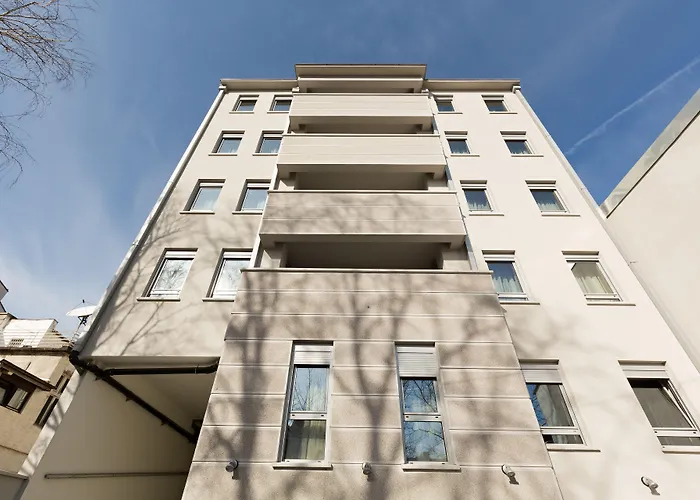 Hotel Tesla - Smart Stay Garni